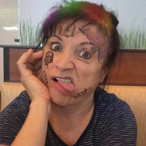 Meet your Posher, Pamela